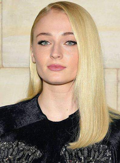 इस के अलावा भी दोनों ने कैमरे के आगे कई पोज दिए. इन दोनों की ये तस्वी‍रें वायरल हो रही है. फोटोः इंस्टाग्राम 