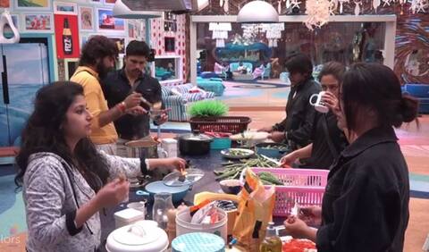 बिग बॉस 12: सब्यासांची ने खोली कंटेस्टेंट्स की पोल, कहा- ये कंटेस्टेंट कर रहे हैं नाटक बिग बॉस 12: सब्यासांची ने खोली कंटेस्टेंट्स की पोल, कहा- ये कंटेस्टेंट कर रहे हैं नाटक