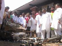 हिंसा और आगजनी के बाद कुछ ऐसा है इलाहाबाद सेंट्रल युनिवर्सिटी का हाल, देखने पहुंचे सपा के नेता