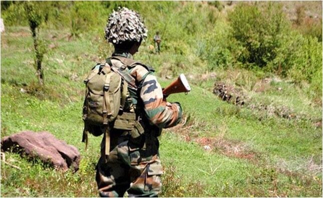 300 militants in Kashmir Valley are active- Indian Army सेना का बयान, कहा- कश्मीर घाटी में 300 आतंकवादी हैं सक्रिय