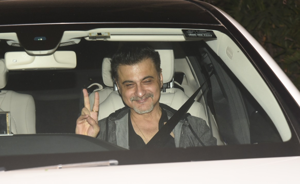 इस पार्टी में अर्जुन कपूर के चाचा संजय कपूर भी शामिल हुए थे. (तस्वीर: मानव मंगलानी)