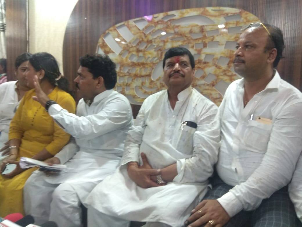 जल्द आ सकती है समाजवादी सेक्युलर मोर्चे के जिलाध्यक्षों की दूसरी लिस्ट, देखने को मिल सकते हैं सपा के कई बड़े नाम Second list of District presidents of Samajwadi Secular Morcha could come soon जल्द आ सकती है समाजवादी सेक्युलर मोर्चे के जिलाध्यक्षों की दूसरी लिस्ट, देखने को मिल सकते हैं सपा के कई बड़े नाम