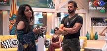 Bigg Boss 12: सलमान की डांट के बाद झुके श्रीसंत, सुरभी से मांगी माफी