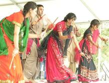 नवरात्रि 2018: बिना थके गरबा-डांडिया करने के लिए अपनाएं ये टिप्स