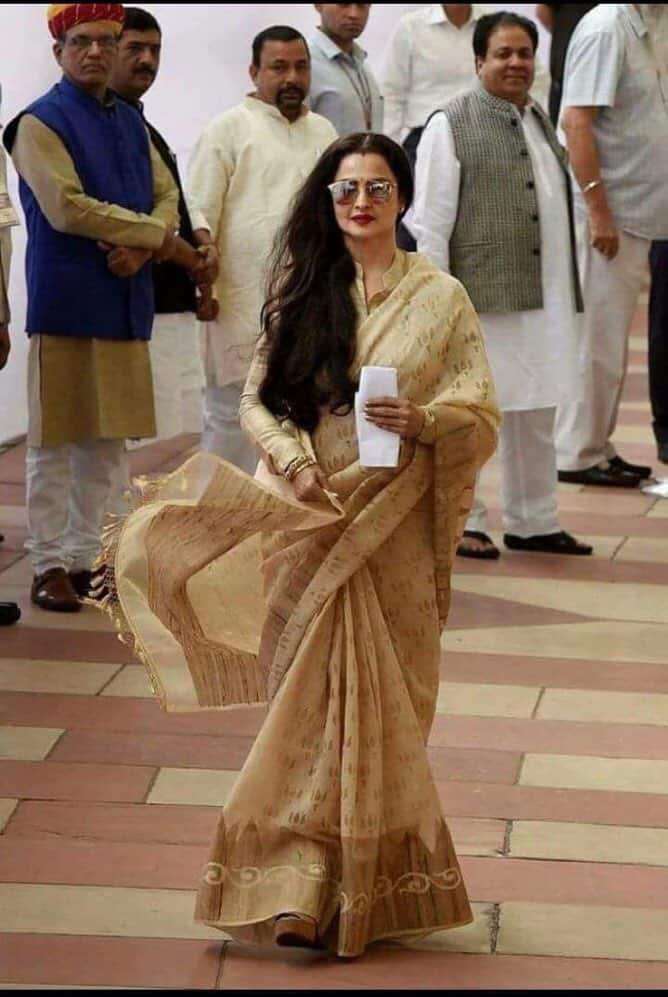 ऋषि कपूर-नीतू की शादी में पहली बार सिंदूर लगाकर पहुंची थी रेखा, सब हो गए थे हैरान