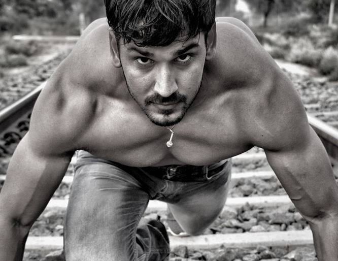 क्या आप जानते हैं लाइफस्टाइल में थोड़ा सा बदलाव आपको हेल्दी बना सकता है. जी हां, आज हम आपको पुरुषों की लाइफ से जुड़े कुछ ऐसे फैक्ट्स के बारे में बताने जा रहे हैं जो हर पुरुष को पता होने चाहिए. फोटोः गूगल फ्री इमेज 