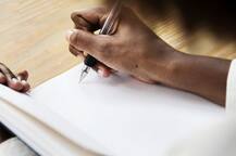 गर्मागर्म कॉफी पीने से लेकर तेजी से ब्रश करने जैसी आदतें क्या आप में भी हैं?