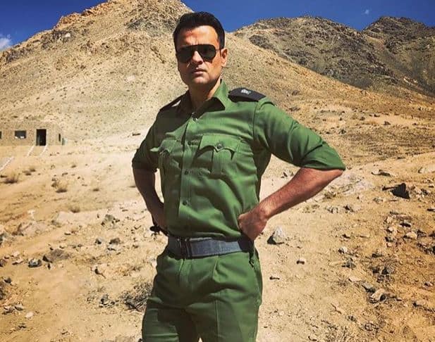 #MeToo: अभिनेता रोहित रॉय पर लगा उत्पीड़न का आरोप #MeToo: Female journalist accuses actor Rohit Roy of sexual harassment #MeToo: अभिनेता रोहित रॉय पर लगा उत्पीड़न का आरोप