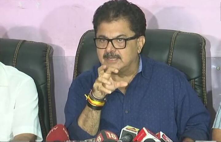 We will boycott Nana patekar, Vikas Bahl if they fail to respond to notice FWICE: Ashok Pandit बॉलीवुड में यौन शोषण की घटनाओं पर रोकथाम के लिए FWICE ने लिया ये बड़ा फैसला