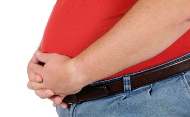 Omicron Coronavirus Can Affect Obese People Risk For Fatty People In corona Reduce Your Weight Immediately Omicron Coronavirus: मोटे लोगों को चपेट में ले सकता है कोरोना, तुरंत घटाएं अपना वजन