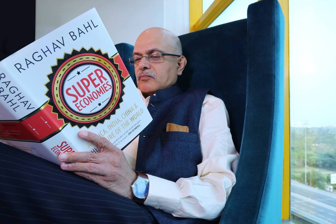 IT raids at the residence and office of Raghav Bahl 'द क्विंट' के संस्थापक राघव बहल के घर और दफ्तर पर इनकम टैक्स का छापा