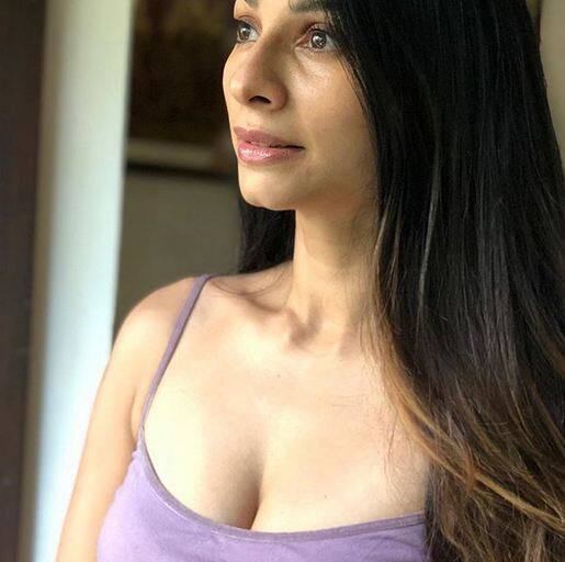 बताते चलें, तनीषा मुखर्जी ने बेशक बॉलीवुड में फिल्में की हैं लेकिन अपनी मां और बहन की तरह वे बॉलीवुड में अपने पैर जमाने में कामयाब नहीं हो पाईं. फोटोः इंस्टाग्राम 