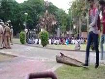 आतंकी मन्नान वानी के लिए AMU कैंपस में श्रद्धांजलि सभा, तीन छात्रों को किया गया निलंबित