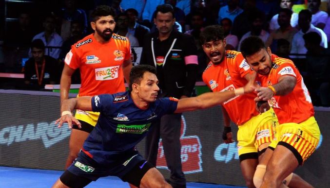 Pro Kabaddi League 2018 : हरियाणा स्टीलर्स ने गुजरात फॉर्च्यून जायंट्स को सात प्वाइंट्स से दी शिकस्त