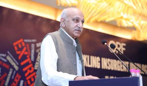 प्रधानमंत्री मोदी ने स्वीकार किया एमजे अकबर का इस्तीफा