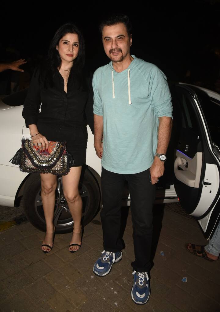 महीप ब्लैक कलर की वन पीस ड्रेस में कापी हॉट लग रही थी. (तस्वीर: मानव मंगलानी) 