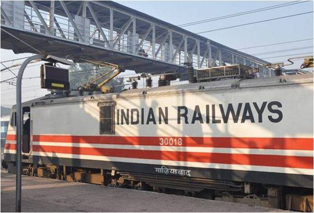 मुसाफिरों के लिए ट्रेन में विशेष व्रत वाले आहार का प्रबंध करेगी ‘रेलयात्री’ For the passengers special fasting food will be arranged in the train मुसाफिरों के लिए ट्रेन में विशेष व्रत वाले आहार का प्रबंध करेगी ‘रेलयात्री’