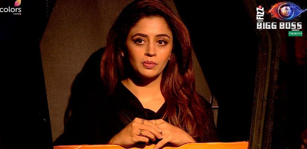 Neha Pindse op ion about Sreesanth and Dipika after eviction bigg boss 12 Bigg Boss 12: नेहा पेंडसे ने दीपिका और श्रीसंत पर खड़े किए बड़े सवाल, कहा- मुझे नहीं होना चाहिए था बेघर