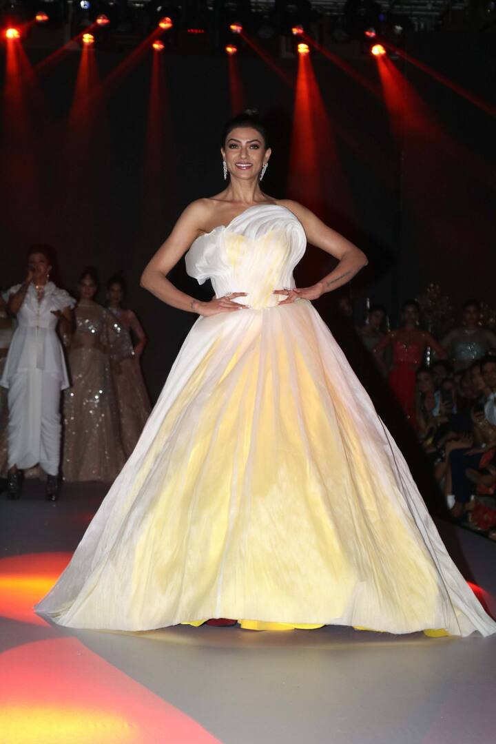 भारत में तेजी से बढ़ रहे अभियान और क्या यह सही समय पर हो रहा है, इस पर सुष्मिता ने कहा, 