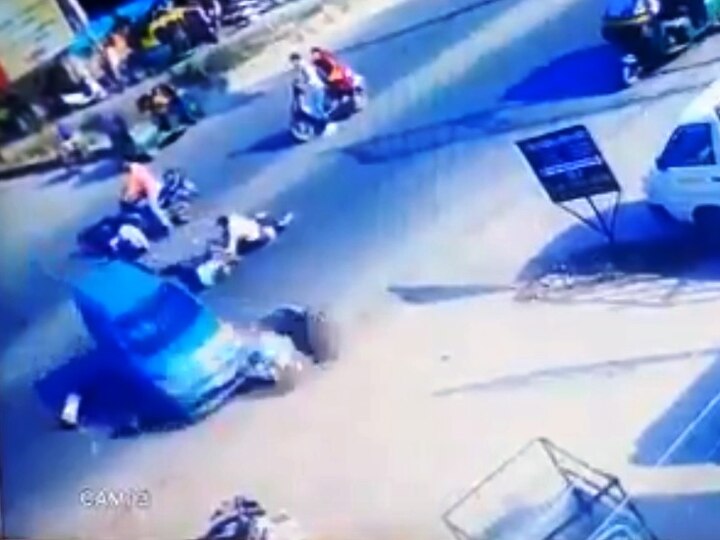 cctv footage of woman hit 6 people with car in bareilly महिला ने कार से 6 लोगों को रौंदा, एक की दर्दनाक मौत, सीसीटीवी में रिकॉर्ड हुआ पूरा हादसा