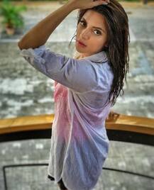 खिलाड़ियों की तरह खुद को फिट रखती हैं ये हसीनाएं, देखें तस्वीरें