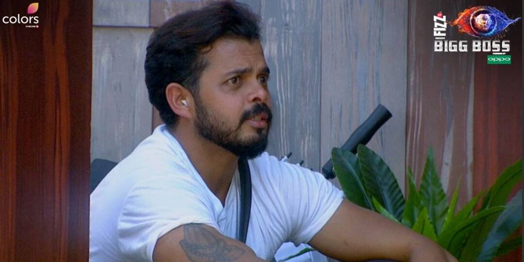 Bigg Boss 12 Day 31 Highlights: घोड़ा-गाड़ी टास्क के दौरान श्रीसंत ने की शर्मनाक हरकत, दीपक के नाम पर थूका Bigg Boss 12 Day 31 Highlights: Sreesanth spits on Deepak's name, housemates question his upbringing Bigg Boss 12 Day 31 Highlights: घोड़ा-गाड़ी टास्क के दौरान श्रीसंत ने की शर्मनाक हरकत, दीपक के नाम पर थूका