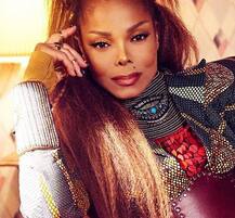 जब इस सिंगर को फैन ने गिफ्ट की सीमन से भरा जार