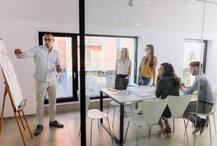 सावधान, कहीं ऑफिस के चक्कर में तलाक ना हो जाए आपका