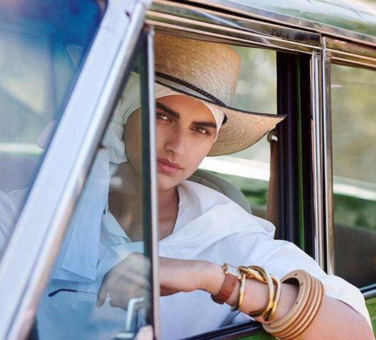 सैफरॉन को कुकिंग करना और योग करना भी पसंद हैं. फोटोः इंस्टाग्राम