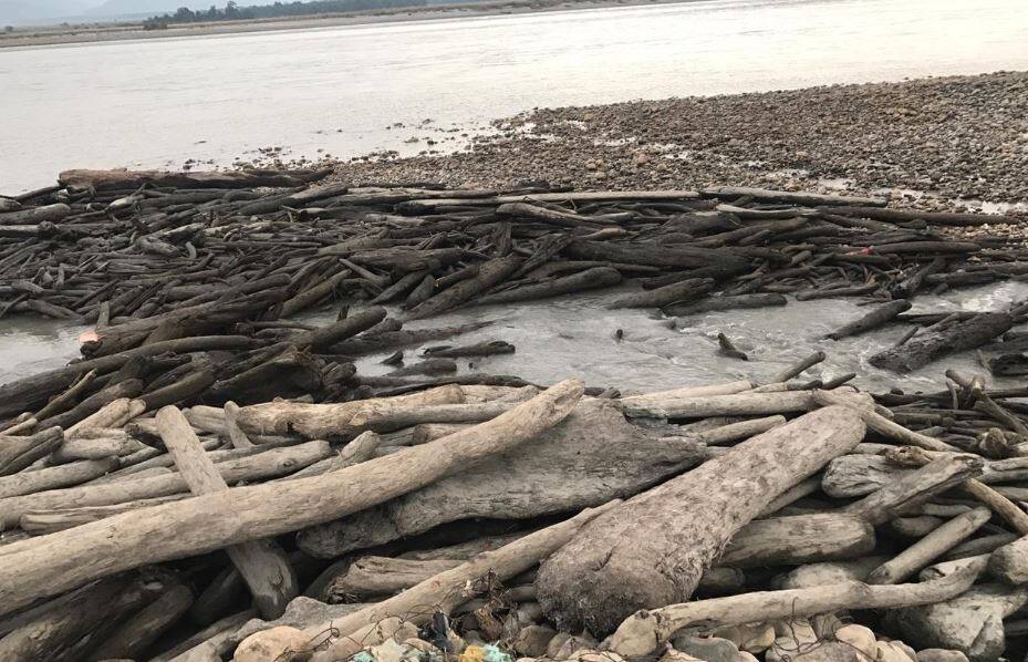 चीन की नदी में भूस्खलन, अरुणाचल प्रदेश पर मंडराया खतरा landslides in China blocking flow of Brahmputra river चीन की नदी में भूस्खलन, अरुणाचल प्रदेश पर मंडराया खतरा