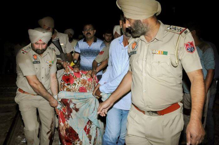 रेल हादसे में अब तक 59 लोगों की मौत हो चुकी है वहीं, 70 से ज्यादा लोग घायल हैं.