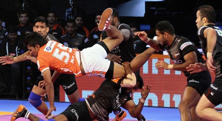 Pro Kabaddi League 2018: पुणेरी पल्टन ने अपने सातवें मैच में यु-मुम्बा को 33-32 से दी मात