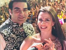 अरबाज खान ने गर्लफ्रेंड जॉर्जिया के साथ किया नवरात्रि सेलिब्रेशन, बेहद खास हैं ये तस्वीरें