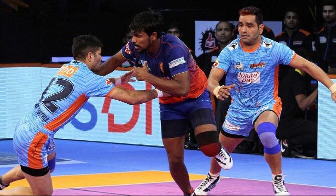 Pro Kabaddi League 2018: दबंग दिल्ली ने अपने चौथे मैच में बंगाल वॉरियर्स को 39-30 से दी शिकस्त