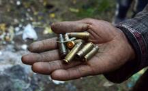 कश्मीर: 24 घंटे में 4 जवान शहीद और 5 आतंकी ढेर, 7 नागरिकों की मौत के खिलाफ अलगाववादियों का बंद