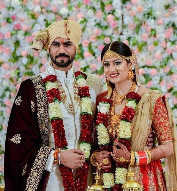 20 फरवरी को टीवी के मशहूर एक्टर गौरव चोपड़ा ने एक प्राइवेट सेरेमनी में हिशिता के साथ शादी कर ली. फोटोः इंस्टाग्राम 