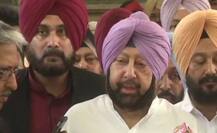 अमृतसर रेल हादसा: मृतकों के परिवारवालों के जख्म पर मरहम, बांटा गया चेक