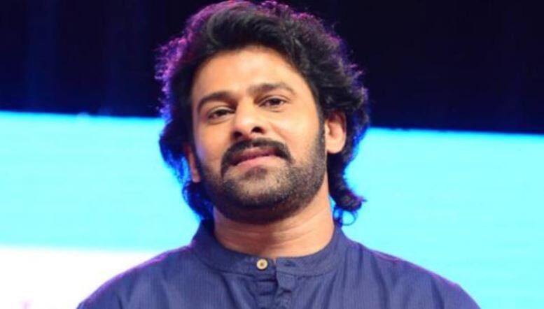 Box Office के 'बाहुबली' प्रभास के आगे बॉलीवुड के बादशाह और शहंशाह भी हैं फीके bahubali prabhas has a real box office star of india, shahrukh khan , salman khan , Box Office के 'बाहुबली' प्रभास के आगे बॉलीवुड के बादशाह और शहंशाह भी हैं फीके