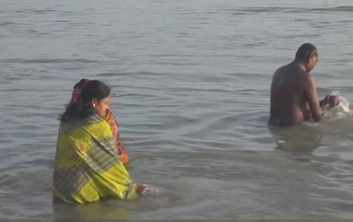 शरद पूर्णिमा के वैसे तो कई महत्व हैं पर उनमें से एक सबसे अहम जो है वो ये कि आज के दिन कर्ज का बोझ उतारने के लिए प्रार्थना की जाती है. शरद पूर्णिमा यानि आज ही के दिन से शरद मास शुरू होता है.