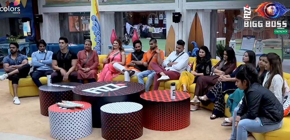 बिग बॉस 12: लग्जरी बजट टास्क में हंगामे के बाद ये कंटेस्टेंट बना नया कैप्टन Deepak Kumar become the new captain of the house bigg boss 12 बिग बॉस 12: लग्जरी बजट टास्क में हंगामे के बाद ये कंटेस्टेंट बना नया कैप्टन