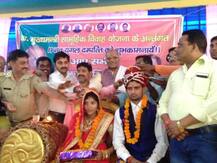 मुख्यमंत्री सामूहिक विवाह योजना का लाभ लेने के लिए बीजेपी नेताओं के कराई अपने बच्चों की शादी