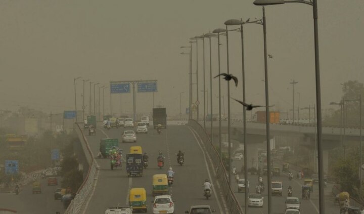 Delhi's Air Quality has been very bad for the fourth consecutive day: Central Pollution Control Board दिल्ली की एयर क्वालिटी लगातार चौथे दिन भी रही खराब: सीपीसीबी