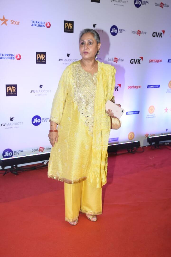 जया बच्चन भी इस फेस्टिवल में शिरकत करने पहुंचीं.