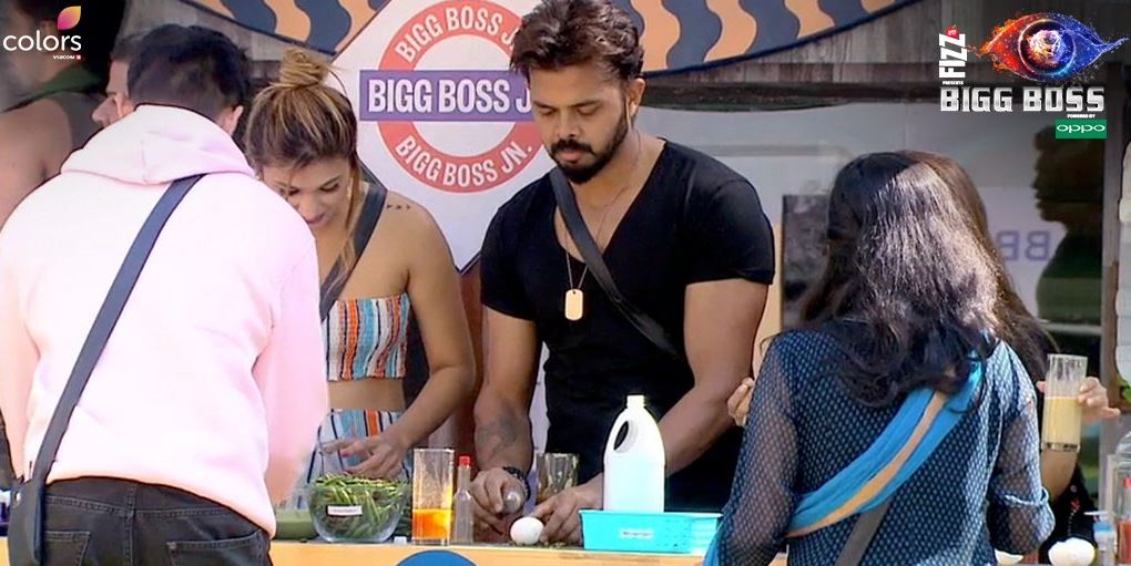 Bigg Boss 12 Day 39 Highlights: कप्तानी टास्क में घरवालों ने किया मेघा को परेशान, खिलाए वसाबी, मिर्च और कच्चे अंडे