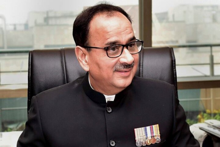 Supreme Court says CBI Director Alok Verma should be given CVC report in sealed cover CBI Vs CBI: CVC से आलोक वर्मा को क्लीनचिट नहीं, SC ने कहा- सीलबंद लिफाफे में जवाब दें