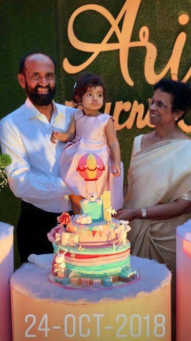 ऐसे में उन्होंने सेलिब्रेशन के लिए एक से एक शानदार अरेंजमेंट्स किए थे. (Photo: simply.asin)
