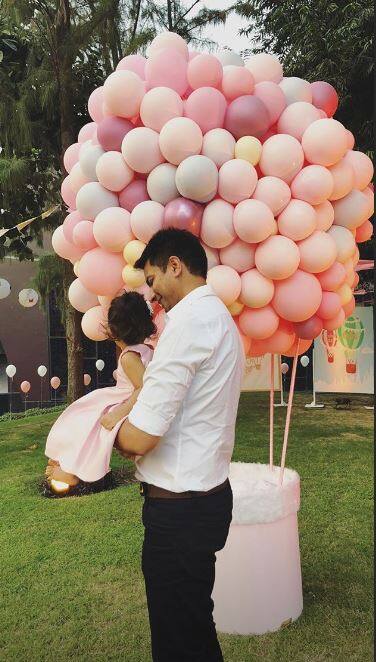 बता दें कि असिन ने शादी के बाद से ही फिल्मी परदे से दूरियां बना ली थीं. (Photo: simply.asin)