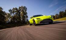 ब्रिटेन बेस्ड एस्टन मार्टिन कंपनी ने लॉन्च किया \'वेंटेज\' का नया एडिशन