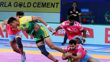 Pro Kabaddi League 2018: अपने पांचवें मैच में पटना पायरेट्स ने जयपुर पिंक पैंथर्स को 41-30 से दी शिकस्त