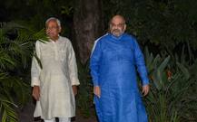 कुशवाहा को पसंद नहीं आया बीजेपी-जेडीयू का 50-50 फॉर्मूला? तेजस्वी यादव से मिले